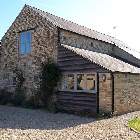 The Byre North End Farm Bed & Breakfast Ashton Keynes Eksteriør bilde